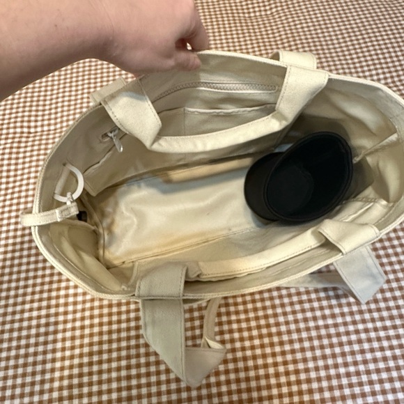 Dagne Dover Tote Bag - Picture 4 of 9